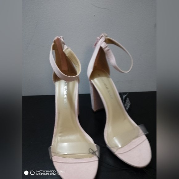 Pink sandals - Picture 3 of 12